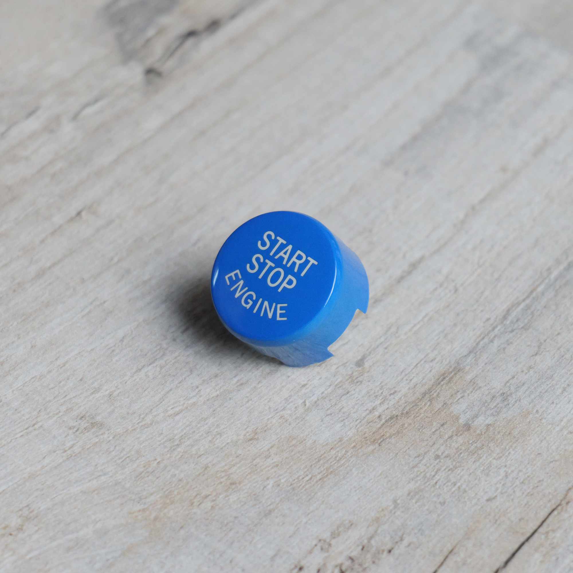 Blue Start Stop Engine Button for BMW M2 M3 M4 M5 M6 M140i F20 F80 F82 F83 F85 F87 - Interior Styling | Carbon Kings