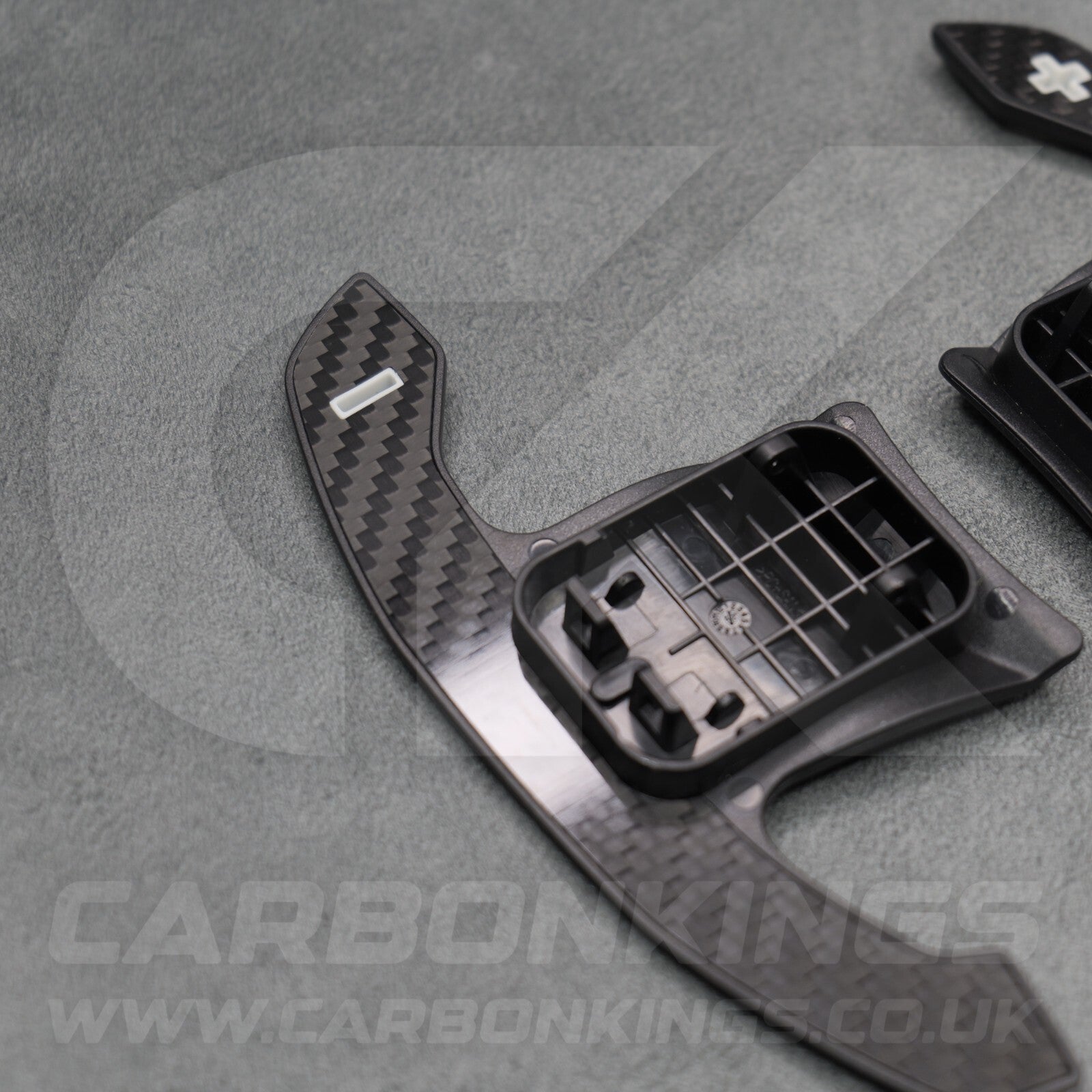 BMW Carbon Fibre / White Gear Shifter Paddles F80 M3 F82 F83 M4 F87 M2 F30 G80