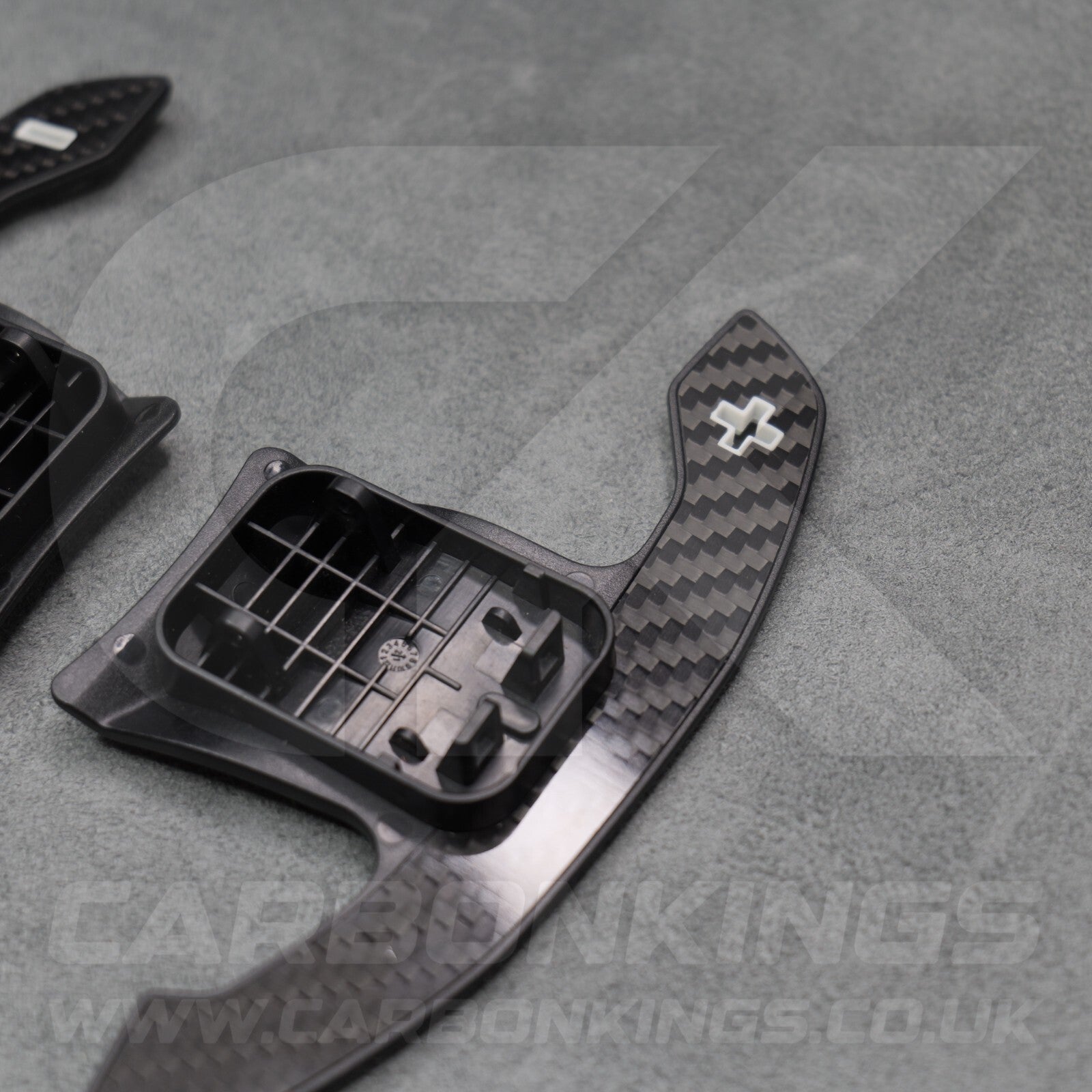 BMW Carbon Fibre / White Gear Shifter Paddles F80 M3 F82 F83 M4 F87 M2 F30 G80