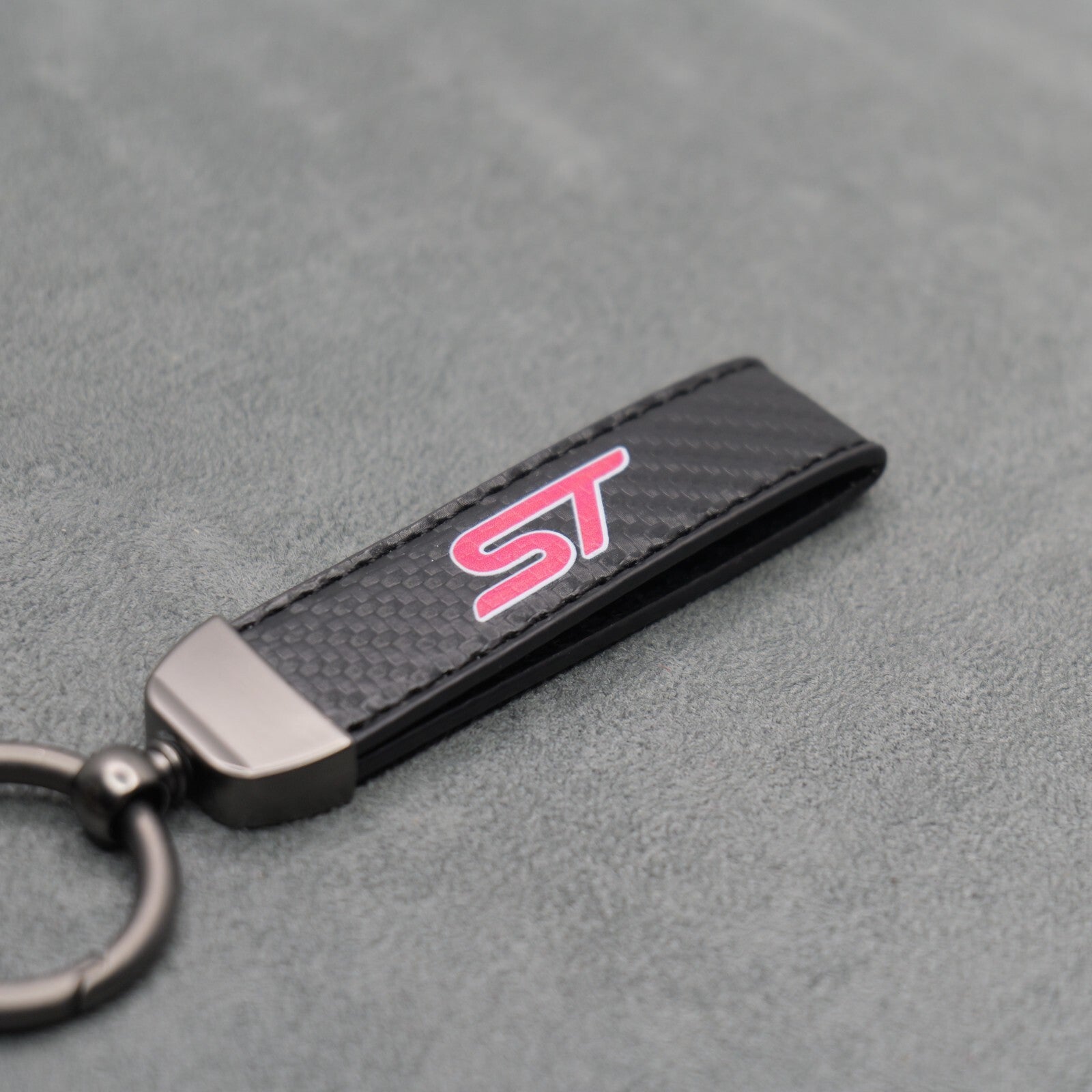 Ford ST Carbon Fibre Car Key Ring Chain Focus Fiesta Puma Premium & Durable