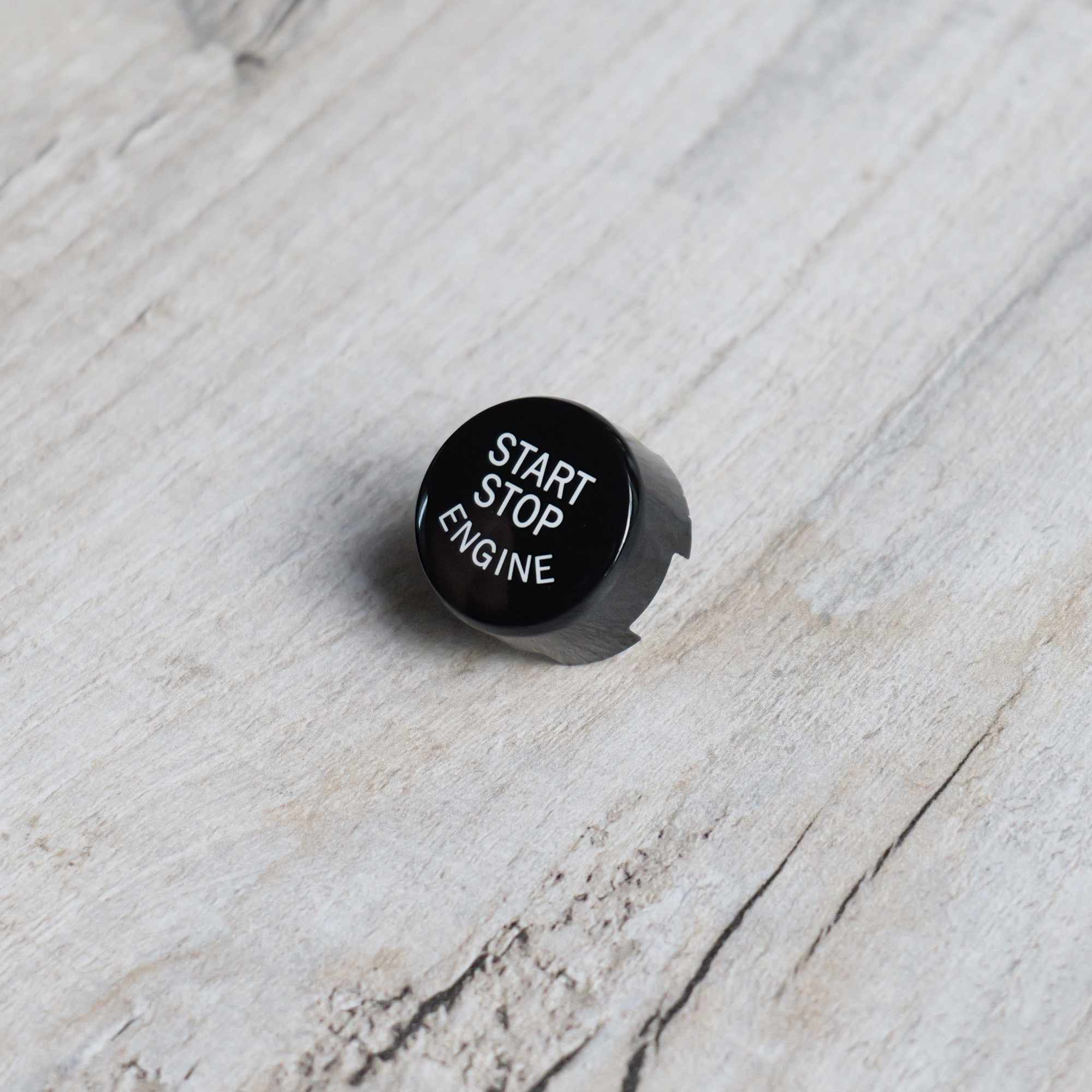 Black Start Stop Button for BMW M2 M3 M4 M5 M6 M140i F20 F80 F82 F83 F85 F86 F87 - Interior Styling | Carbon Kings