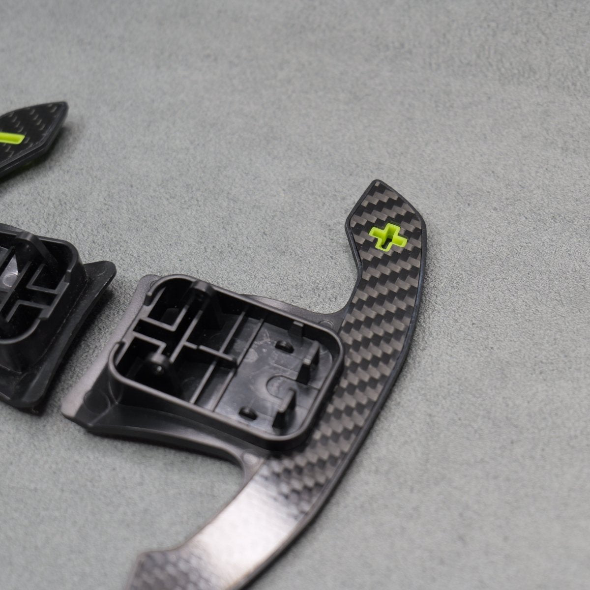 Carbon Fibre / Yellow Gear Paddles Shifters for BMW F80 M3 F82 F83 M4 F87 M2 F30 G20 - Interior Styling | Carbon Kings