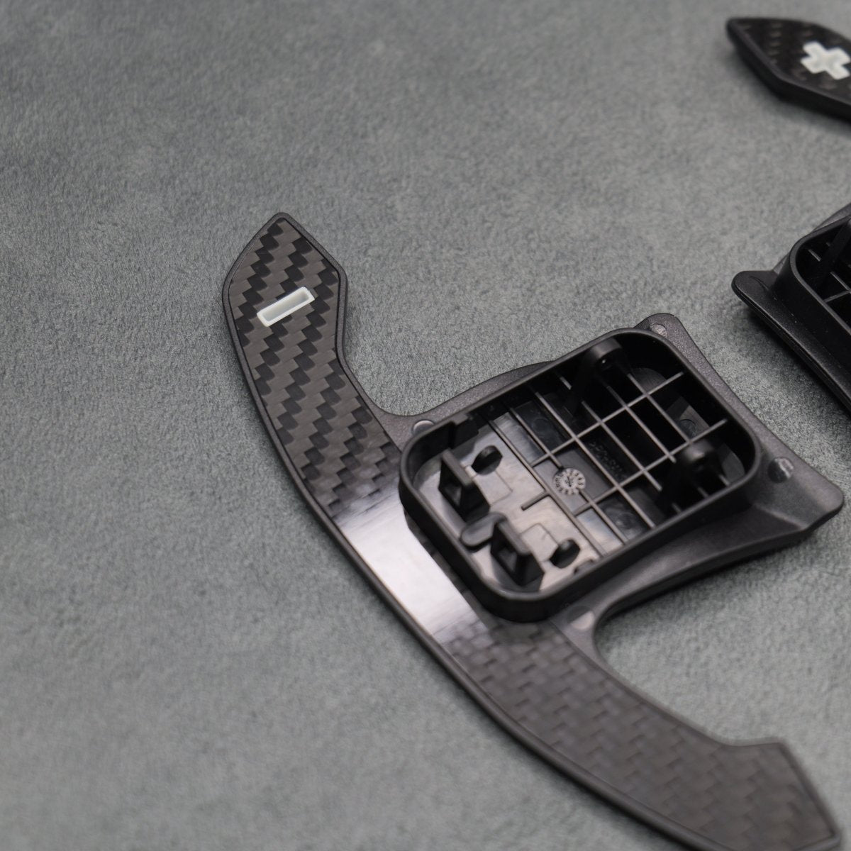 Carbon Fibre / White Gear Shifter Paddles for BMW F80 M3 F82 F83 M4 F87 M2 F30 G80 - Interior Styling | Carbon Kings