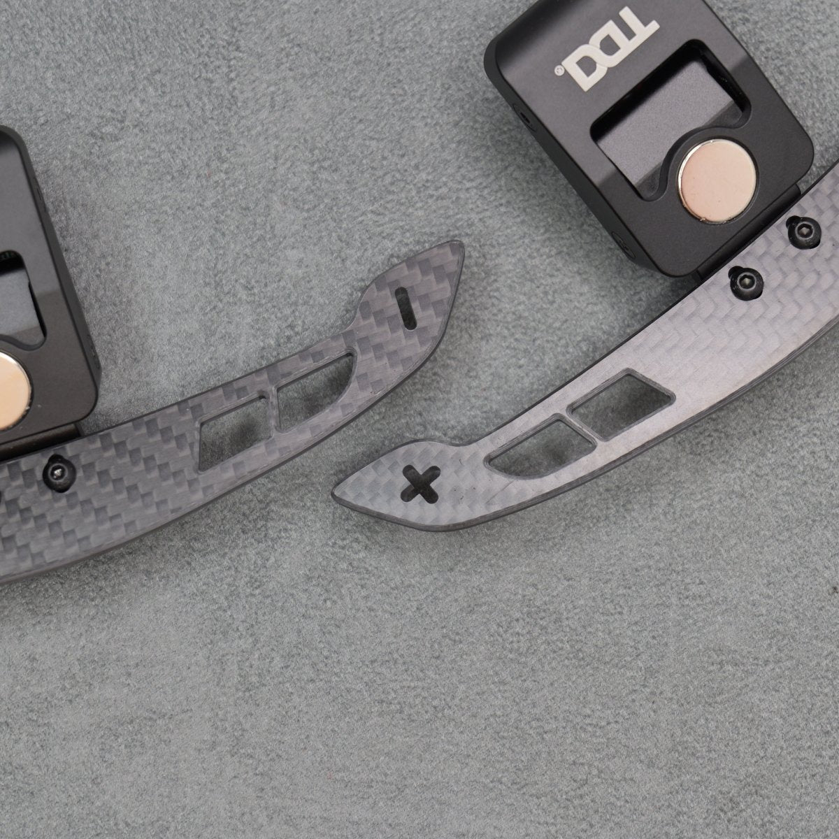 Magnetic Carbon Fibre Gear Shifter Paddles for BMW F80 M3 F82 M4 F87 M2 G80 G82 G87 - Interior Styling | Carbon Kings