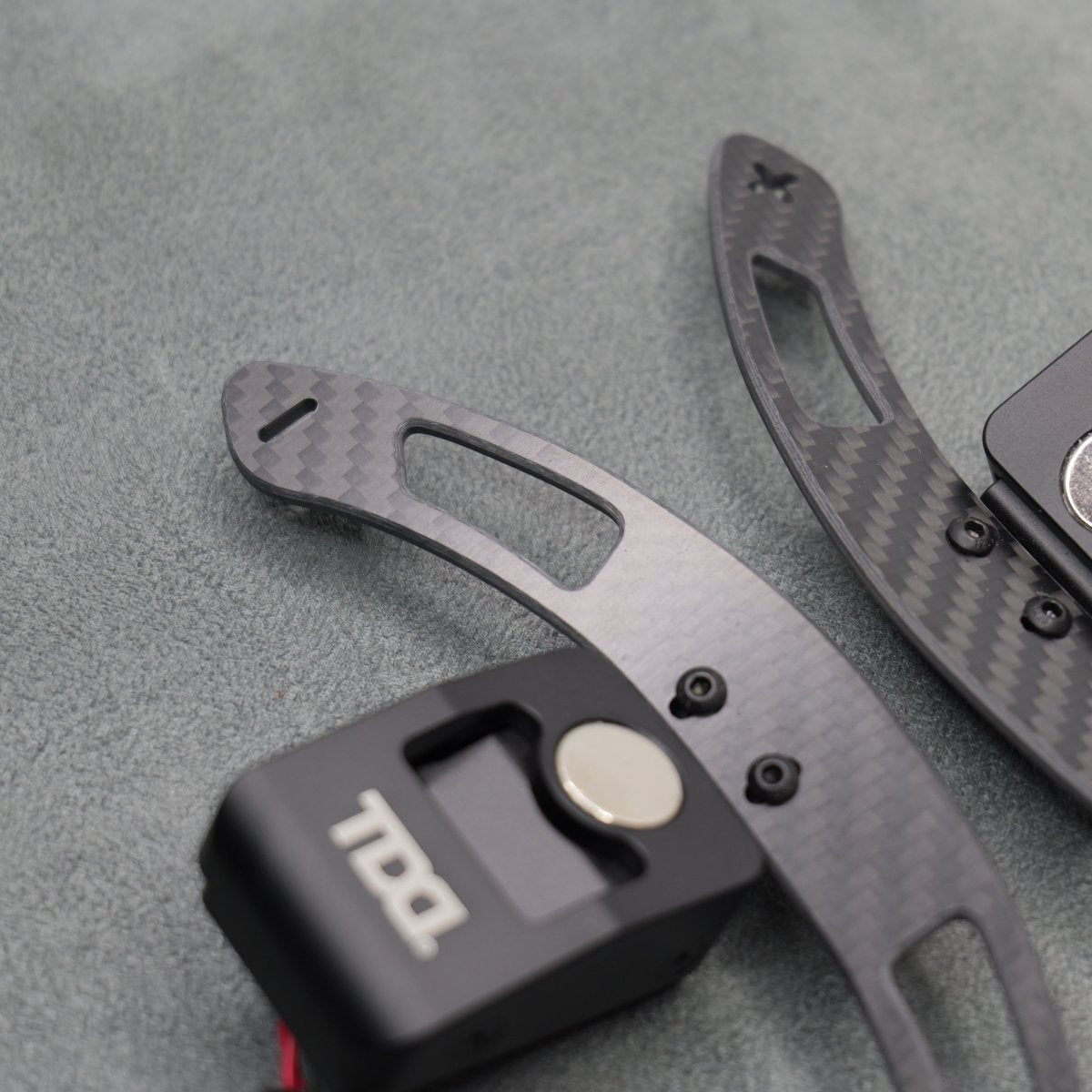 Magnetic Carbon Fibre Gear Shifter Paddles for BMW F80 M3 F82 M4 F87 M2 G80 G82 G87 - Interior Styling | Carbon Kings