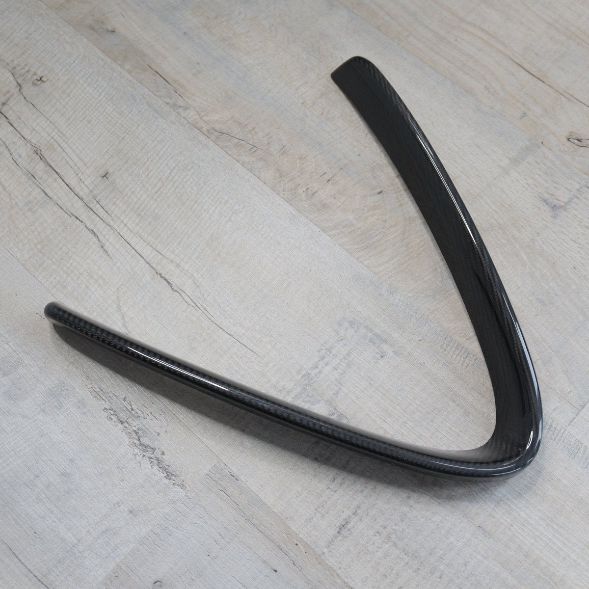 Carbon Fibre V Shield Grill Frame Cover Trim for Alfa Romeo Giulia - Exterior Styling | Carbon Kings