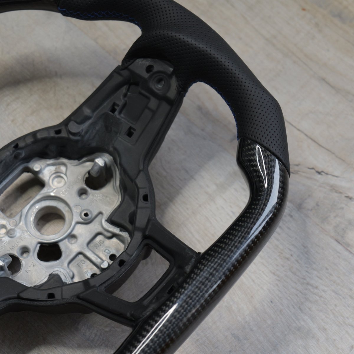 Carbon Fibre Steering Wheel for Volkswagen VW Golf MK7 MK7.5 R R - Line GTI GTE GTD + - Interior Styling | Carbon Kings