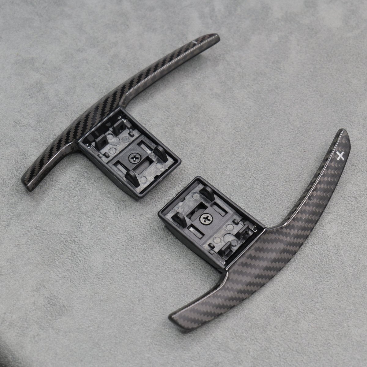 Carbon Fibre / White Gear Paddle Shifters BMW F80 M3 F82 F83 M4 F87 M2 F30 - Interior Styling | Carbon Kings