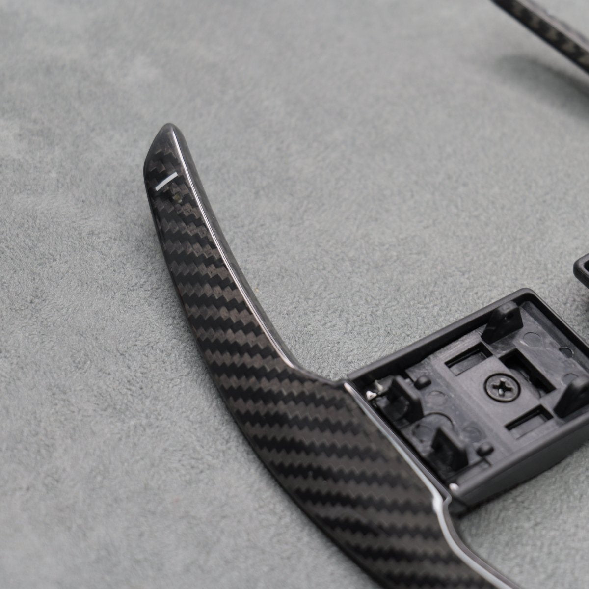 Carbon Fibre / White Gear Paddle Shifters BMW F80 M3 F82 F83 M4 F87 M2 F30 - Interior Styling | Carbon Kings