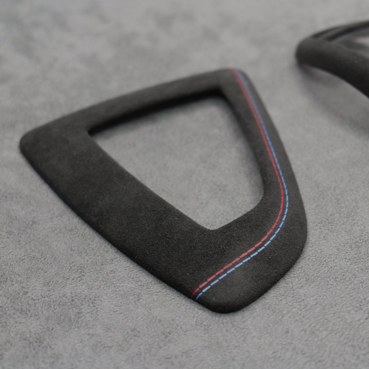 Alcantara Gear Knob & Surround Trims BMW 1 2 F20 M135i M140i M235i M240i - Interior Styling | Carbon Kings