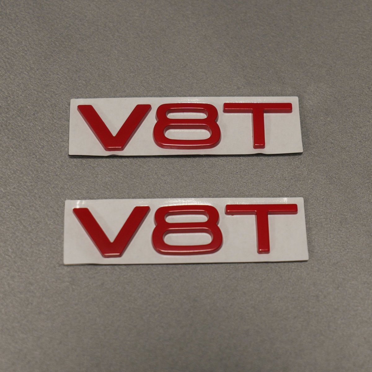 2x Gloss Red V8T Side Wing Badge Emblems for Audi SQ7 S6 S5 RS4 RS5 RS6 RS7 S8 - Exterior Styling | Carbon Kings