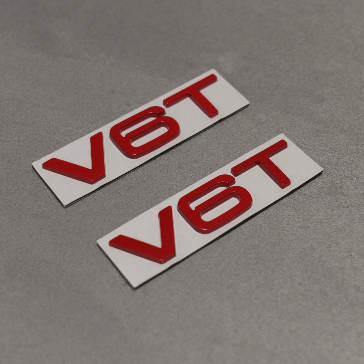 2x Gloss Red V6T Side Wing Badge Emblems for Audi A4 A5 A6 A7 S3 S4 S5 S6 Q5 Q7 - Exterior Styling | Carbon Kings