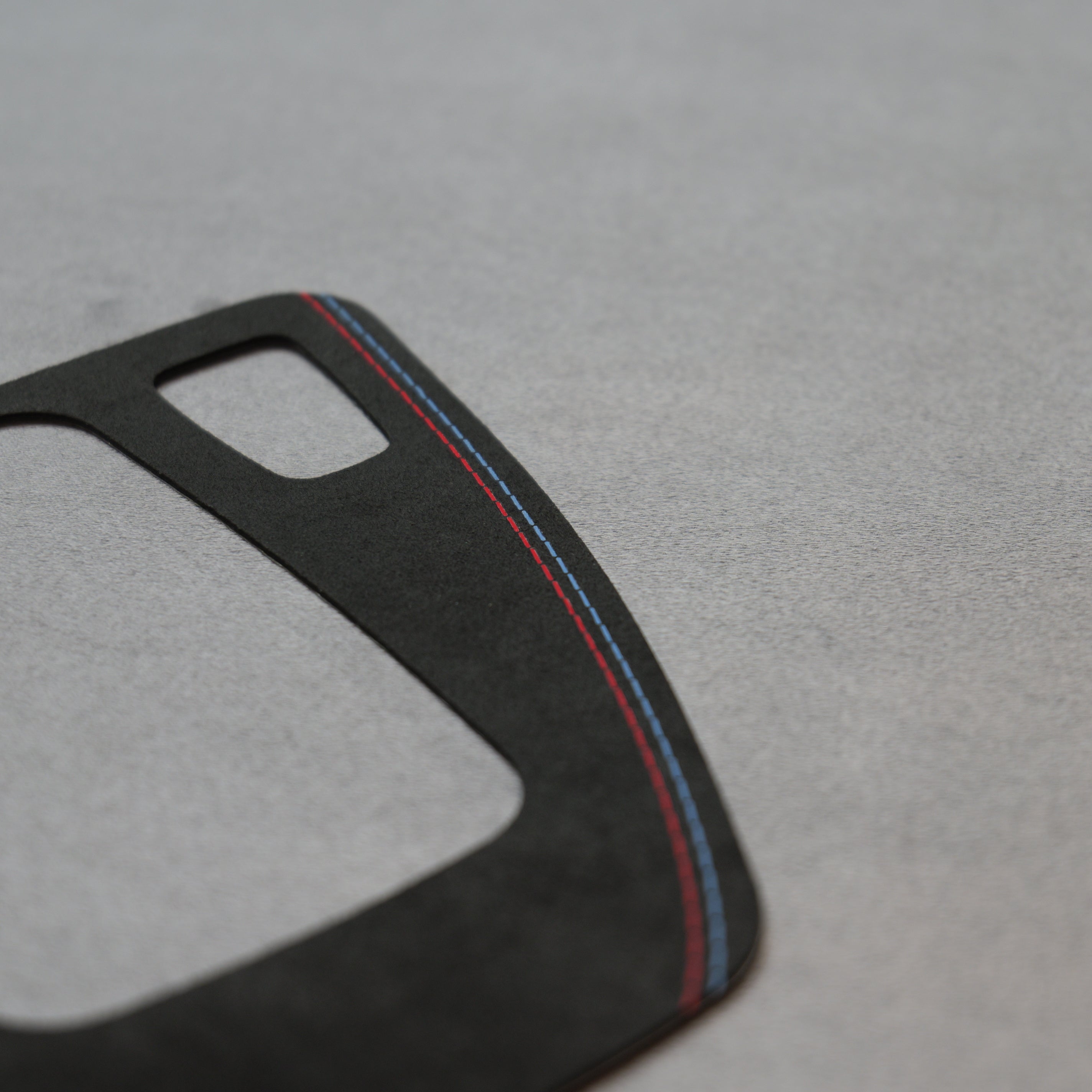 Alcantara Suede Gear Knob Surround Trim Cover for BMW 3 Series E90 E91 E92 E93 M3 V8